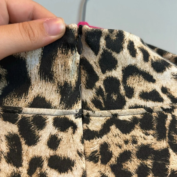 Chico’s Size 2 Women’s Size Large Blouse Shirt Top Long Sleeve Cheetah Print - Picture 3 of 5